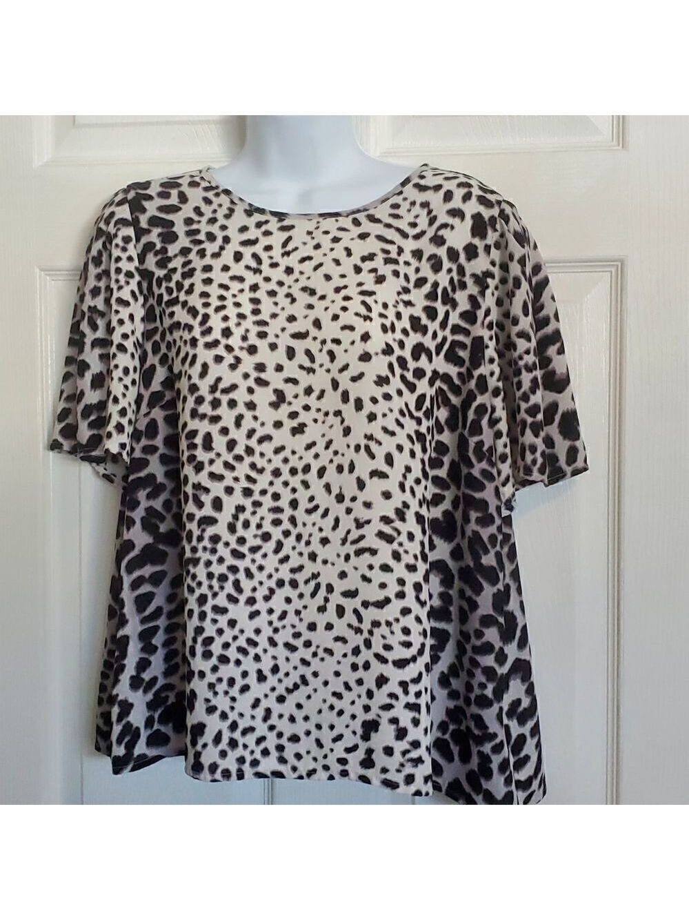 Cheeta print top